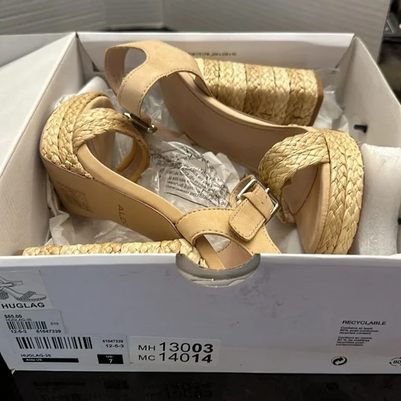 Aldo Huglag Wicker heels. LIKE NEW Size 7 - Picture 7 of 9